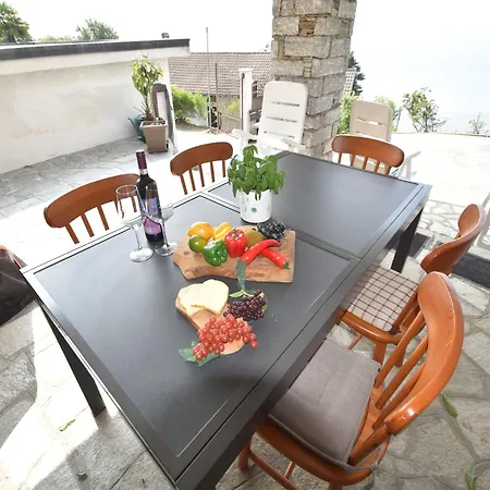 Chalet In Trarego With Lake Maggiore View, Cleaning Included Casa vacanze *