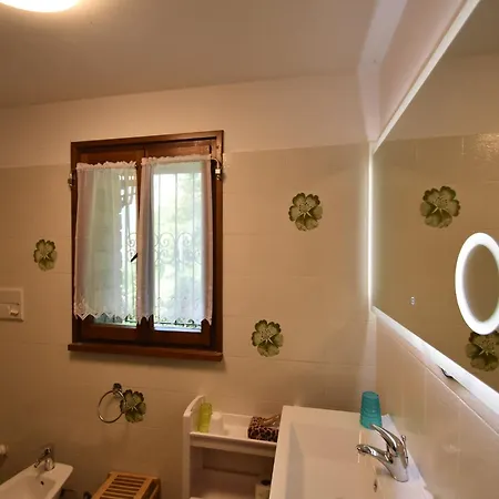 Casa vacanze Chalet In Trarego With Lake Maggiore View, Cleaning Included Trarego Viggiona