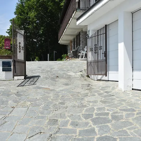 Casa vacanze Chalet In Trarego With Lake Maggiore View, Cleaning Included