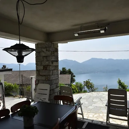 Casa vacanze Chalet In Trarego With Lake Maggiore View, Cleaning Included